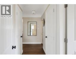 3221 Service St, Saanich, BC V8P4M8 Photo 28