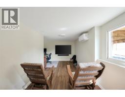 3221 Service St, Saanich, BC V8P4M8 Photo 30