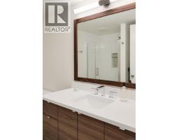 3221 Service St, Saanich, BC V8P4M8 Photo 35