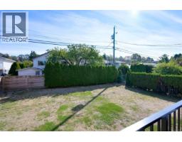 3221 Service St, Saanich, BC V8P4M8 Photo 41