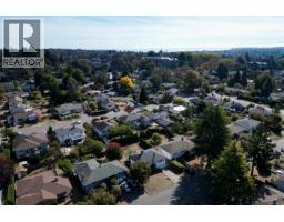 3221 Service St, Saanich, BC V8P4M8 Photo 45