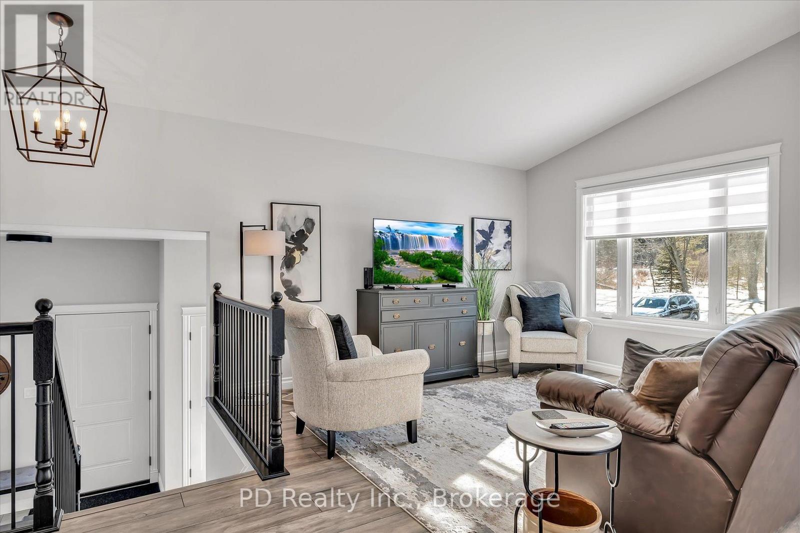 2 QUEEN STREET N, Kawartha Lakes (Omemee) — photo 4