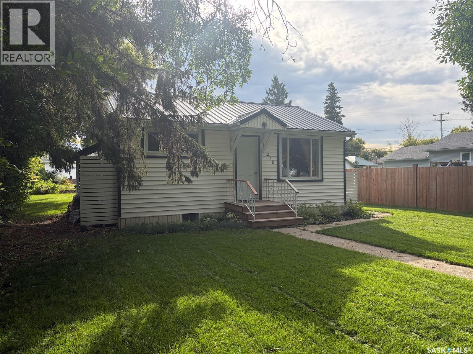 210 2nd STREET NW, Wadena — photo 2