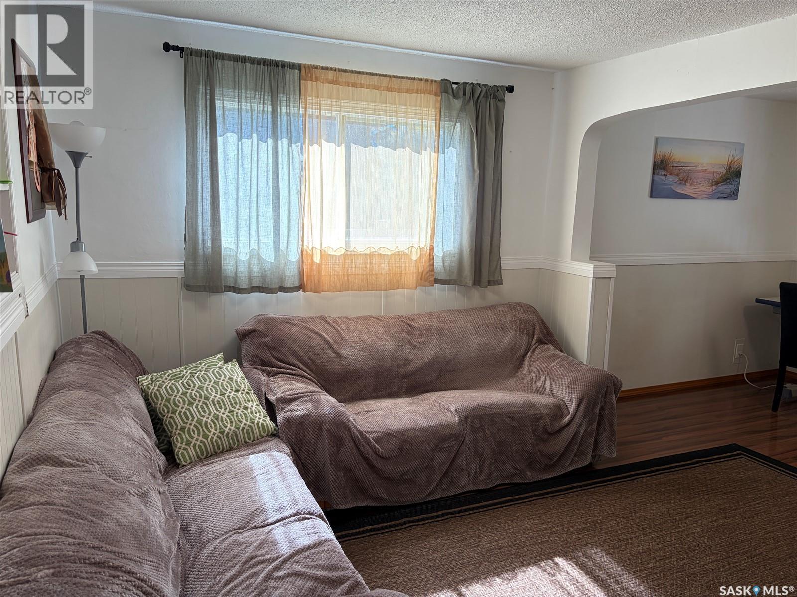 210 2nd STREET NW - 6