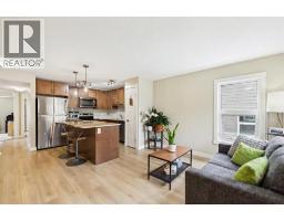 220 Livingston Common NE - photo 6