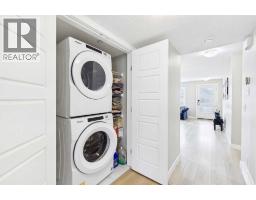 220 Livingston Common NE - photo 13