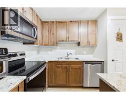 220 Livingston Common NE - photo 16