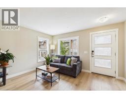 220 Livingston Common NE - photo 5