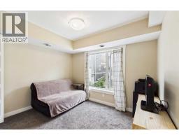 220 Livingston Common NE - photo 12