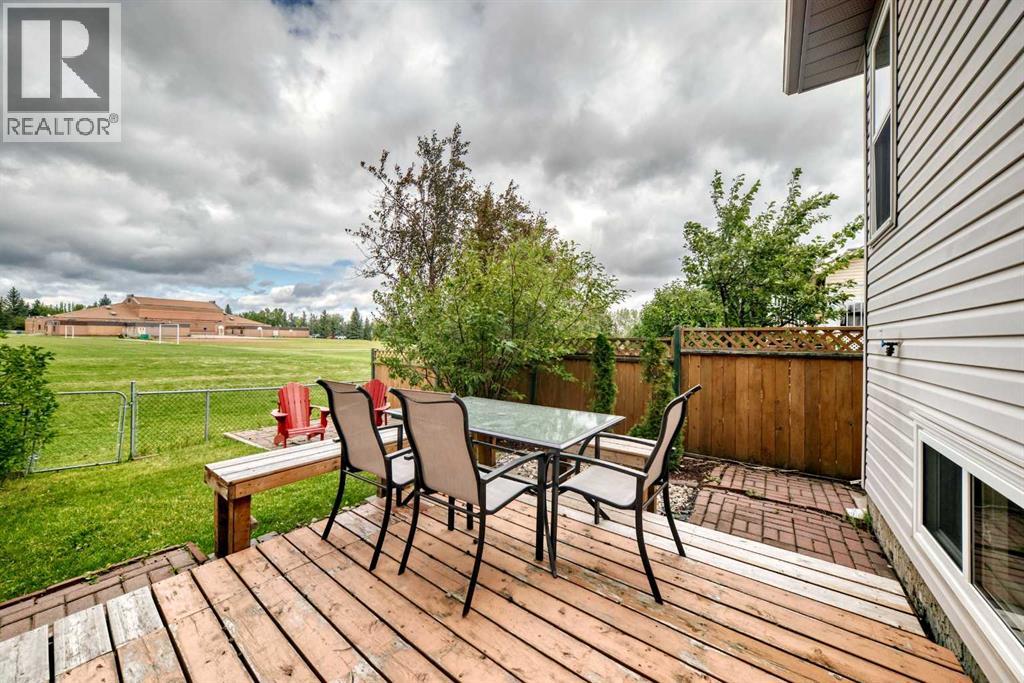124 Shawinigan Way SW - photo 12