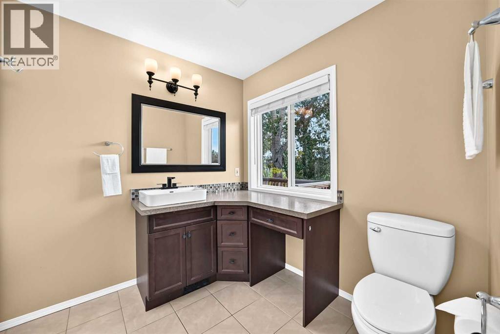 124 Shawinigan Way SW - photo 21