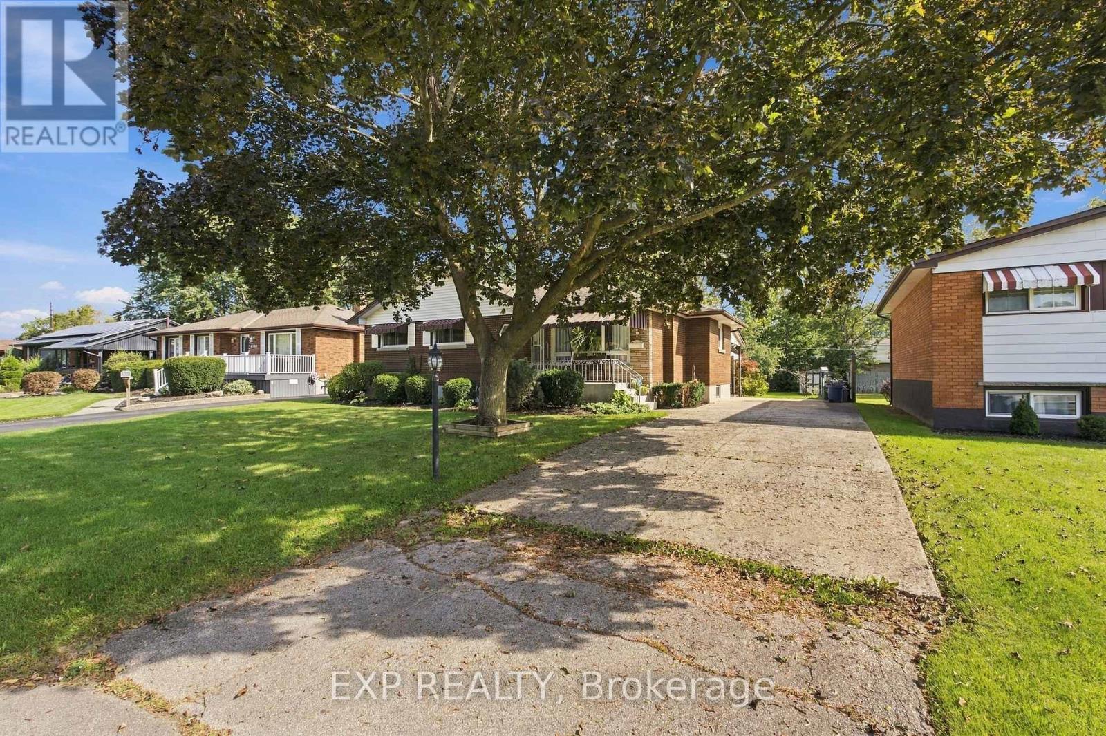 8800 CHAMPLAIN DRIVE, Niagara Falls (Chippawa) — photo 5