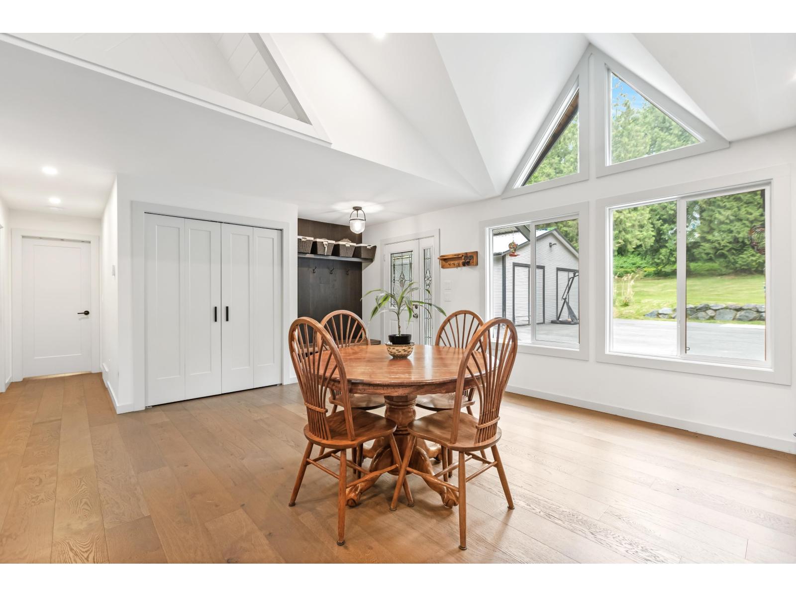 4 Bed, 4 Bath House for Sale in Mission – 31648 GROVE AVENUE, Mission – MLS# R3169491 - Image 6