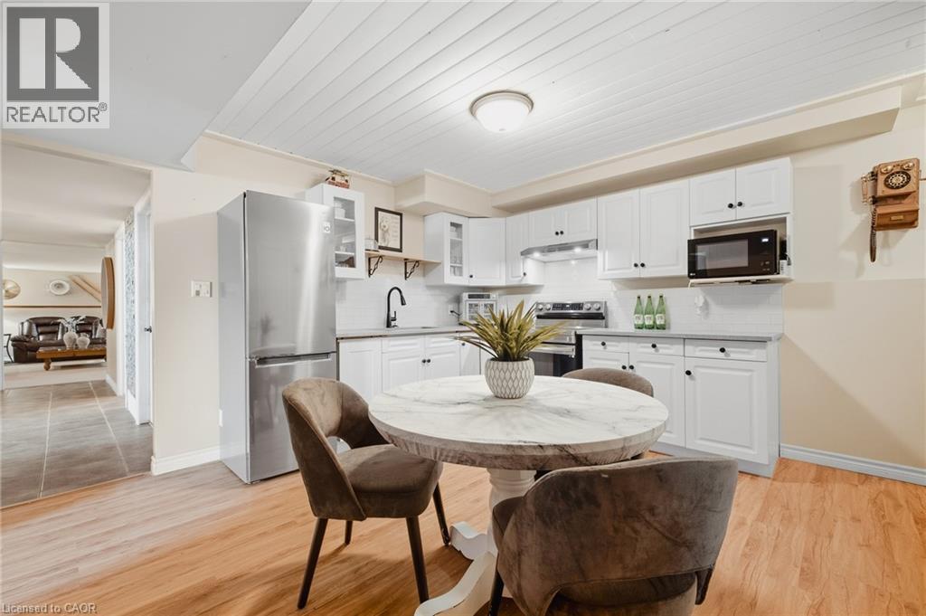 59 Regency Drive — photo 34