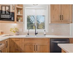4pc Bathroom - 59 Regency Drive, Clifford, ON N0G1M0 Photo 8
