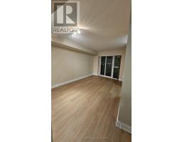 1022 - 135 Village Green Square, Toronto, ON M1S0G3 Photo 12