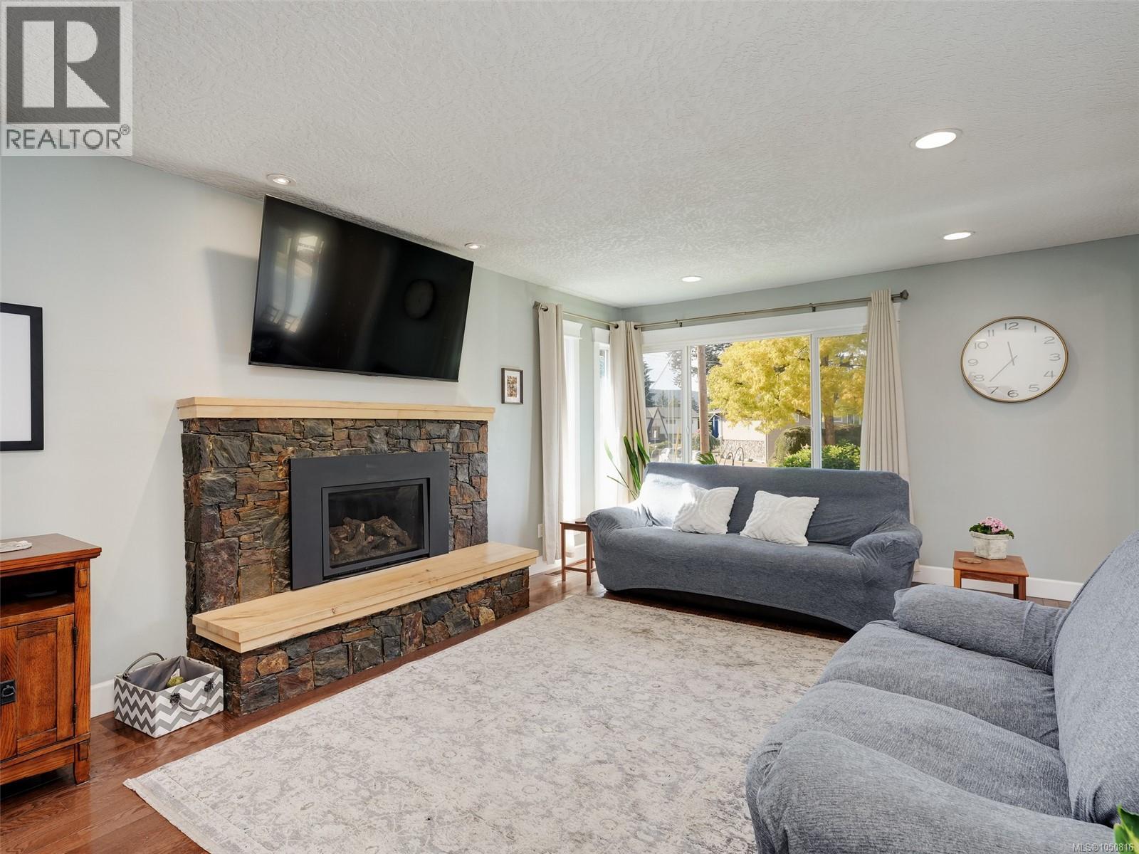 2271 Alicia Pl - 2