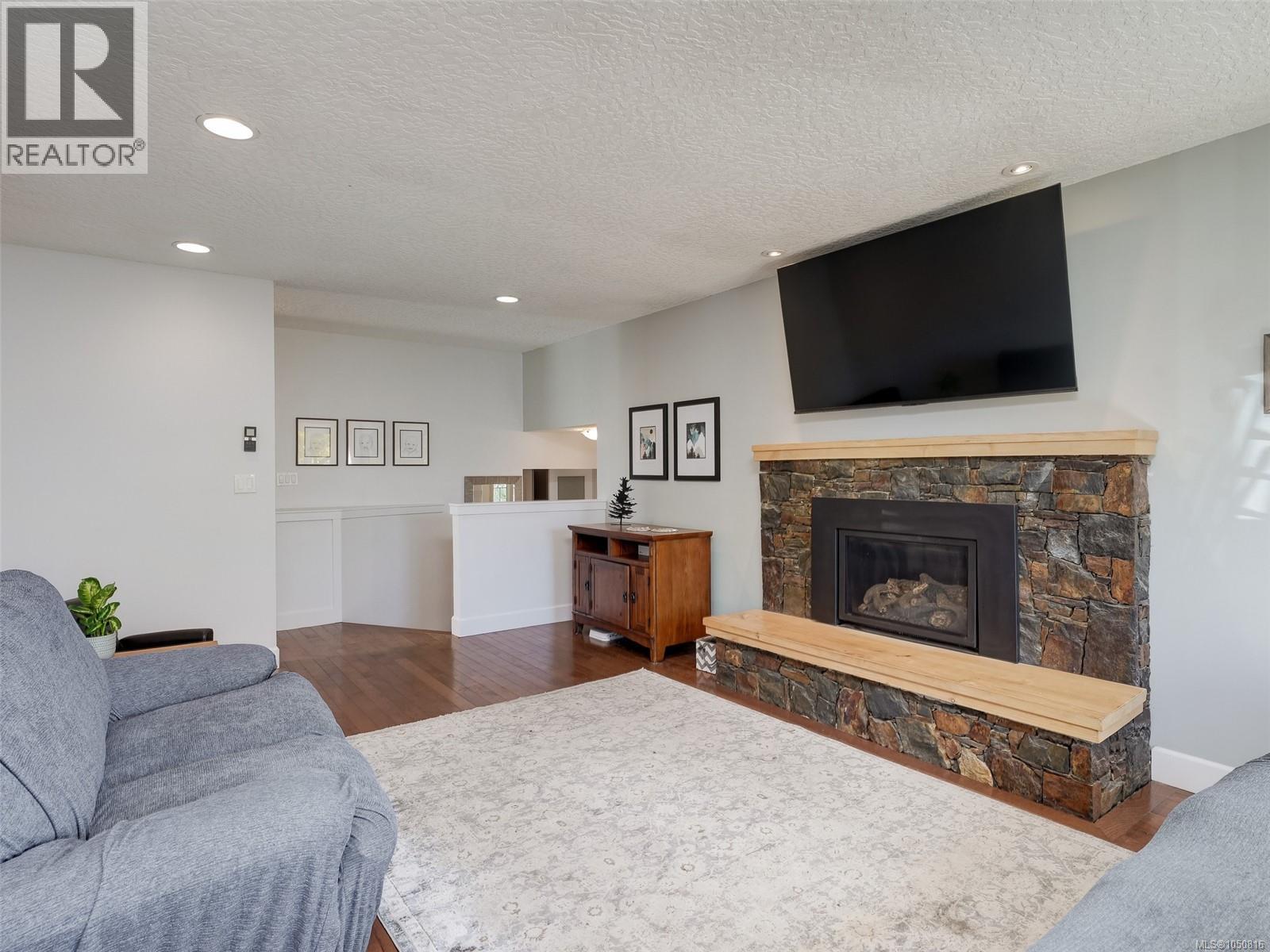 2271 Alicia Place, Colwood, British Columbia, V9B4S6, Colwood, British Columbia — photo 4 of 5