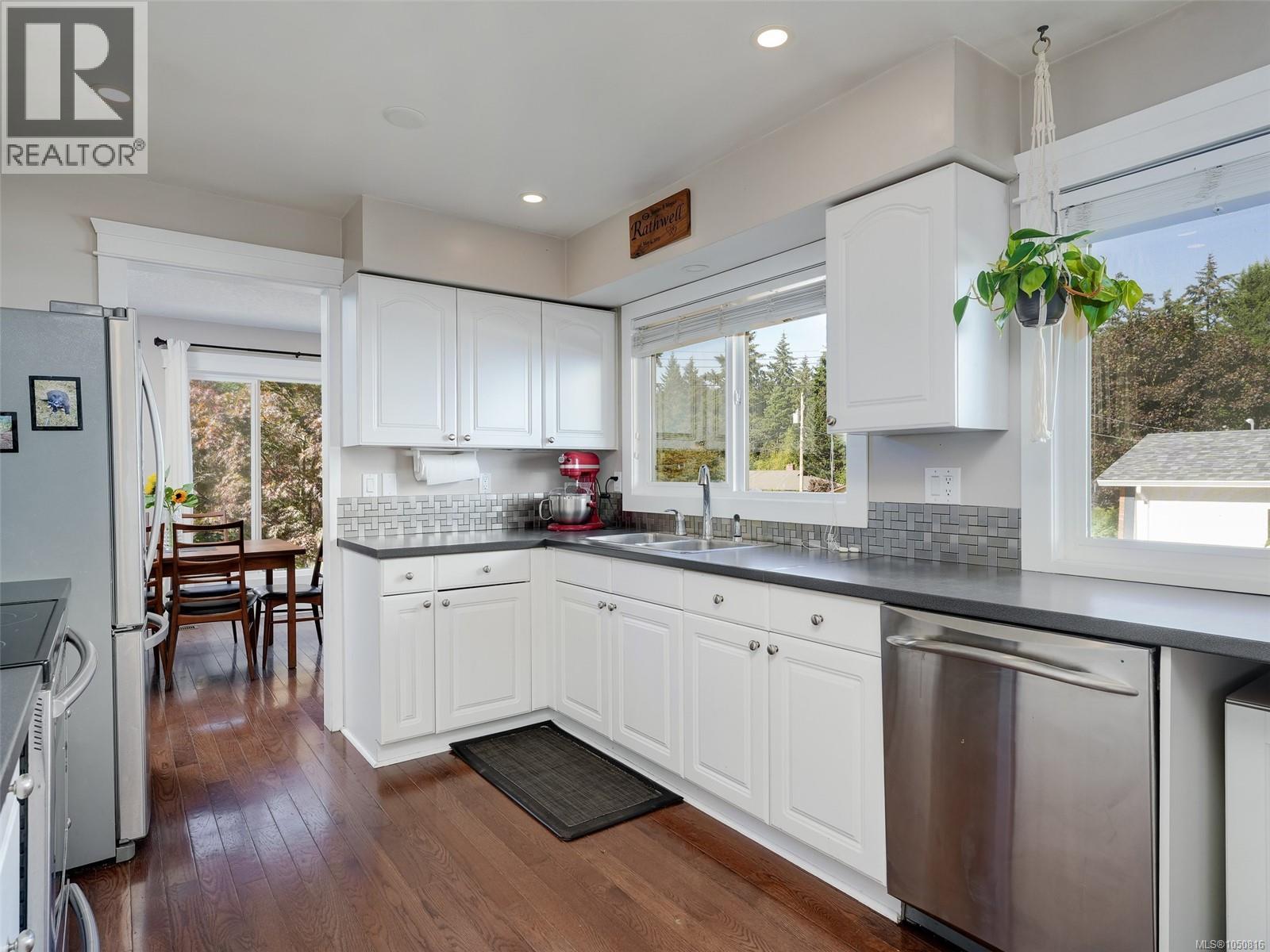 2271 Alicia Pl - 6
