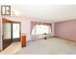 Eat in kitchen - 5805 43 Avenue, Camrose, AB T4V0A5 Photo 7