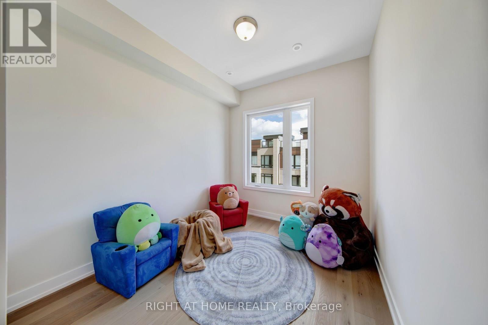 62 INGERSOLL LANE - 30