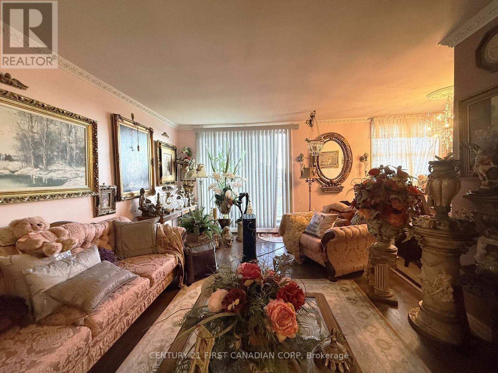 804 - 931 WONDERLAND ROAD S, London South (South M) — photo 8