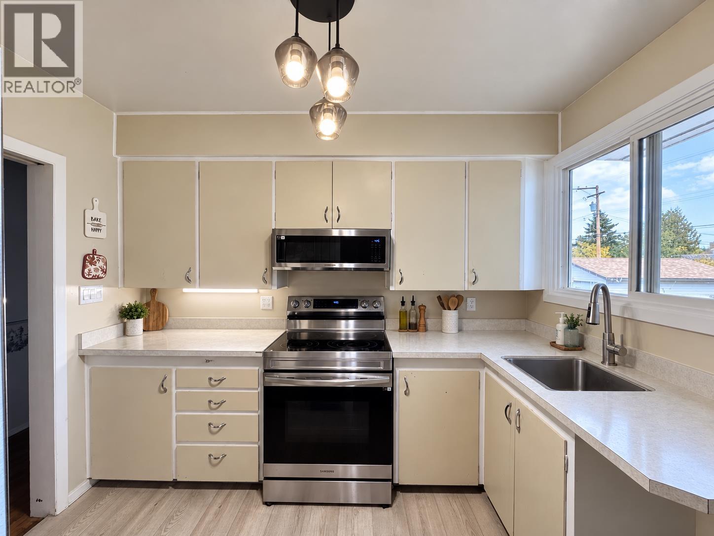 766 CARNEY STREET - 7