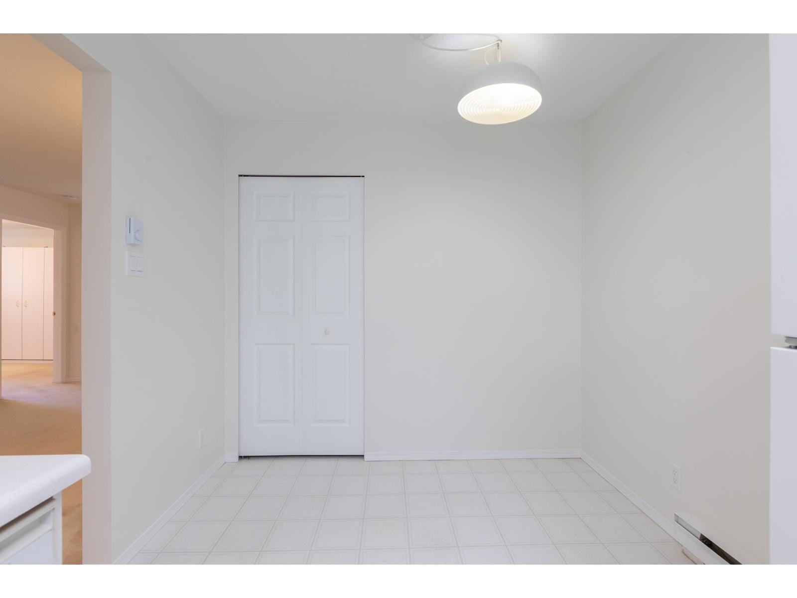 #206 1447 BEST Street, White Rock, British Columbia, V4B4E5, White Rock, British Columbia — photo 5 of 5