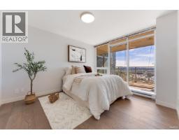 1106 2978 Glen Drive, Coquitlam, BC V3B0C3 Photo 6
