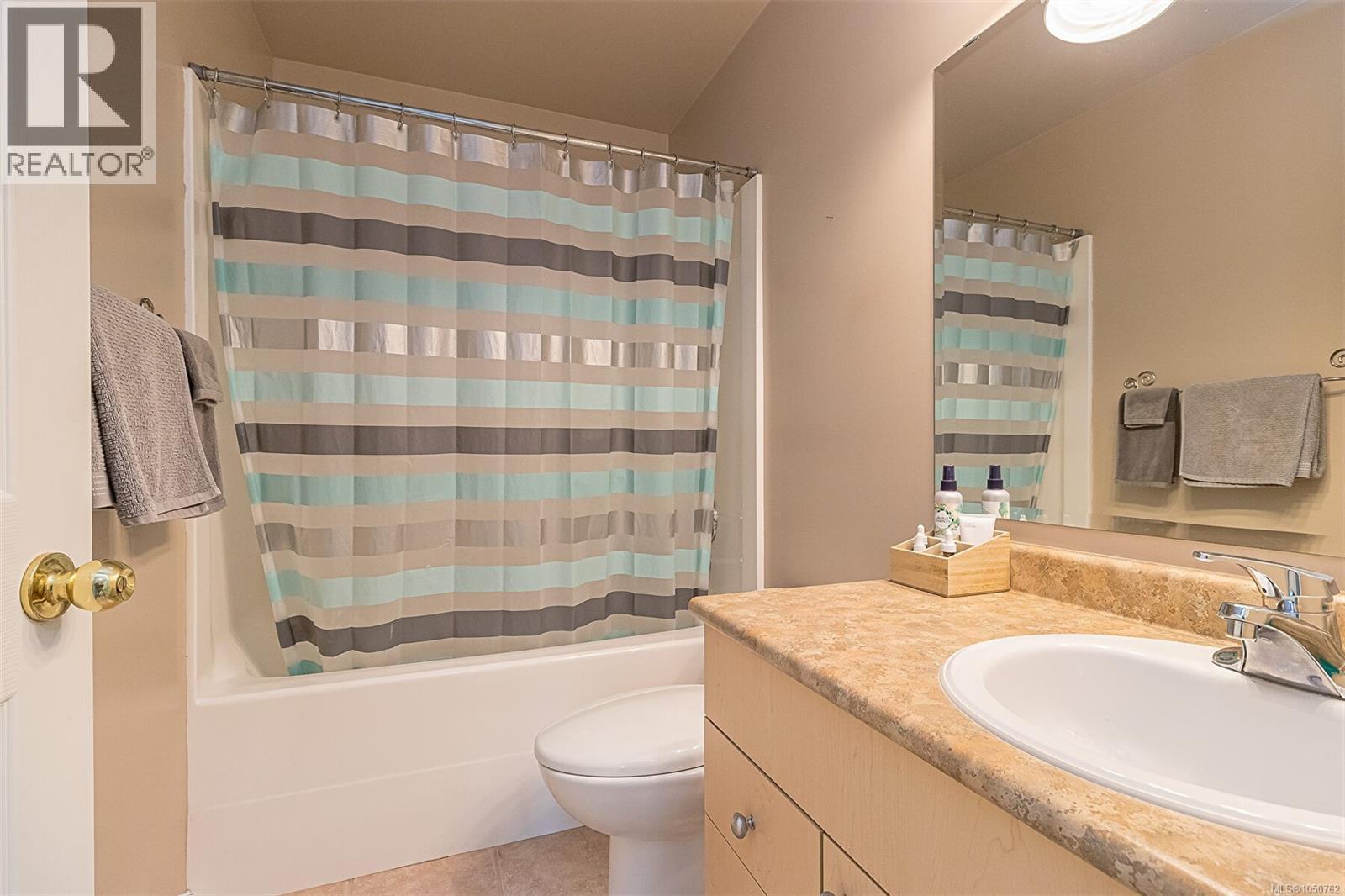 1111 Fern Ridge Dr - Image 30