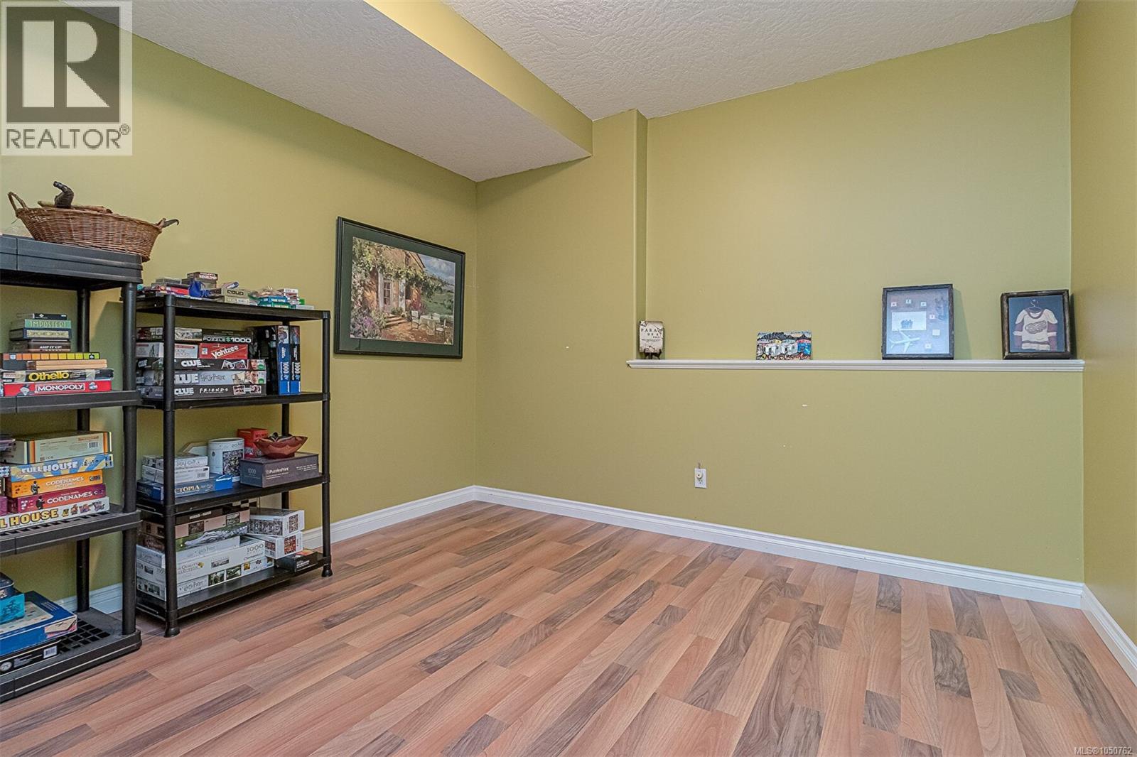 1111 Fern Ridge Dr - 34