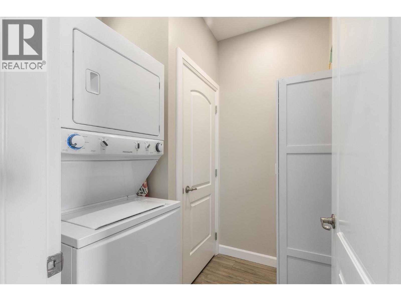 #27 1070 1 Street SE - Image 21
