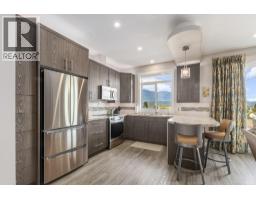 1070 1 Street Se Unit# 27, Salmon Arm, BC V1E0B6 Photo 9