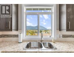 1070 1 Street Se Unit# 27, Salmon Arm, BC V1E0B6 Photo 13