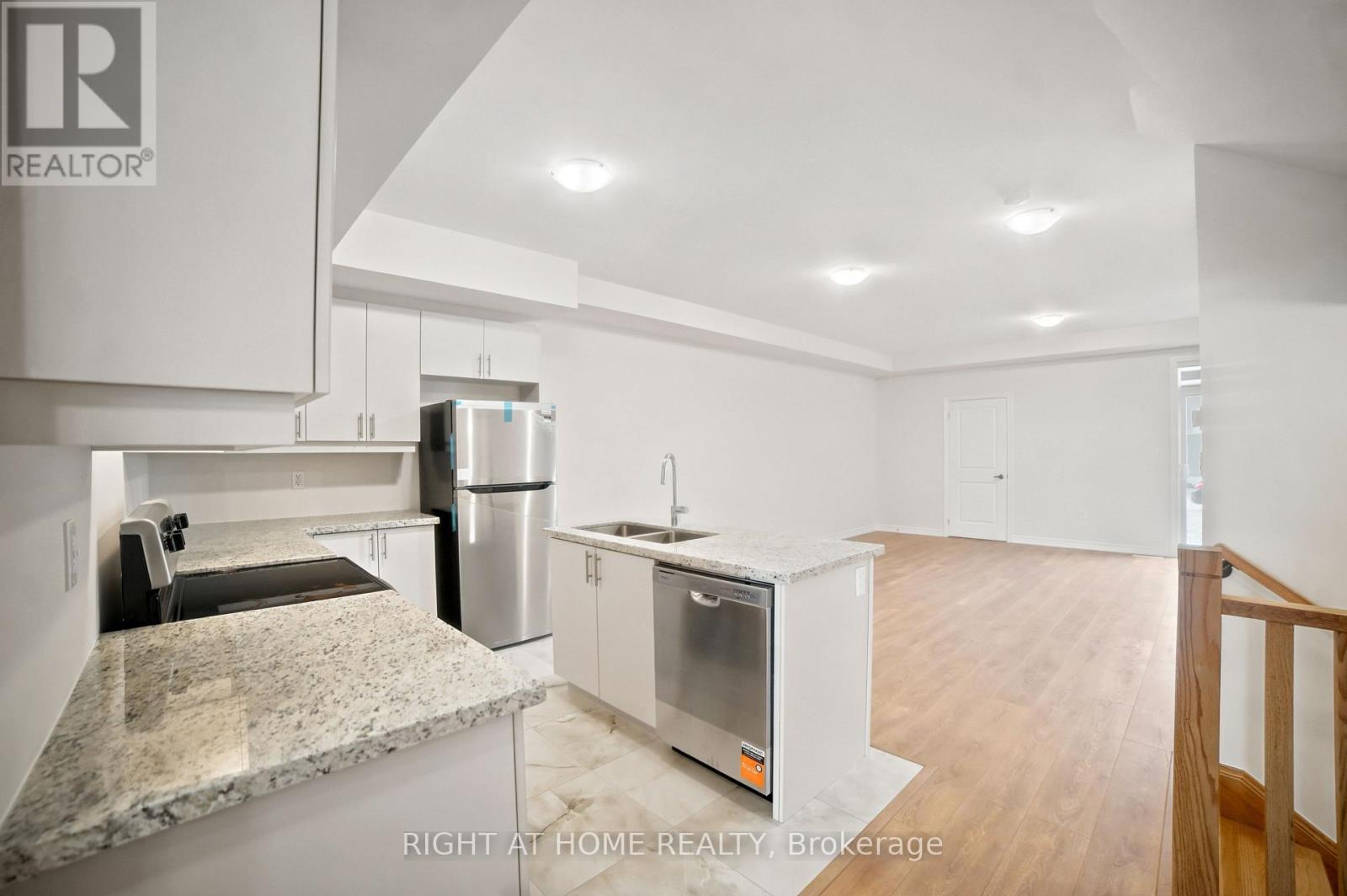 1128 PERIWINKLE CRESCENT, Woodstock (Woodstock - North) — photo 11