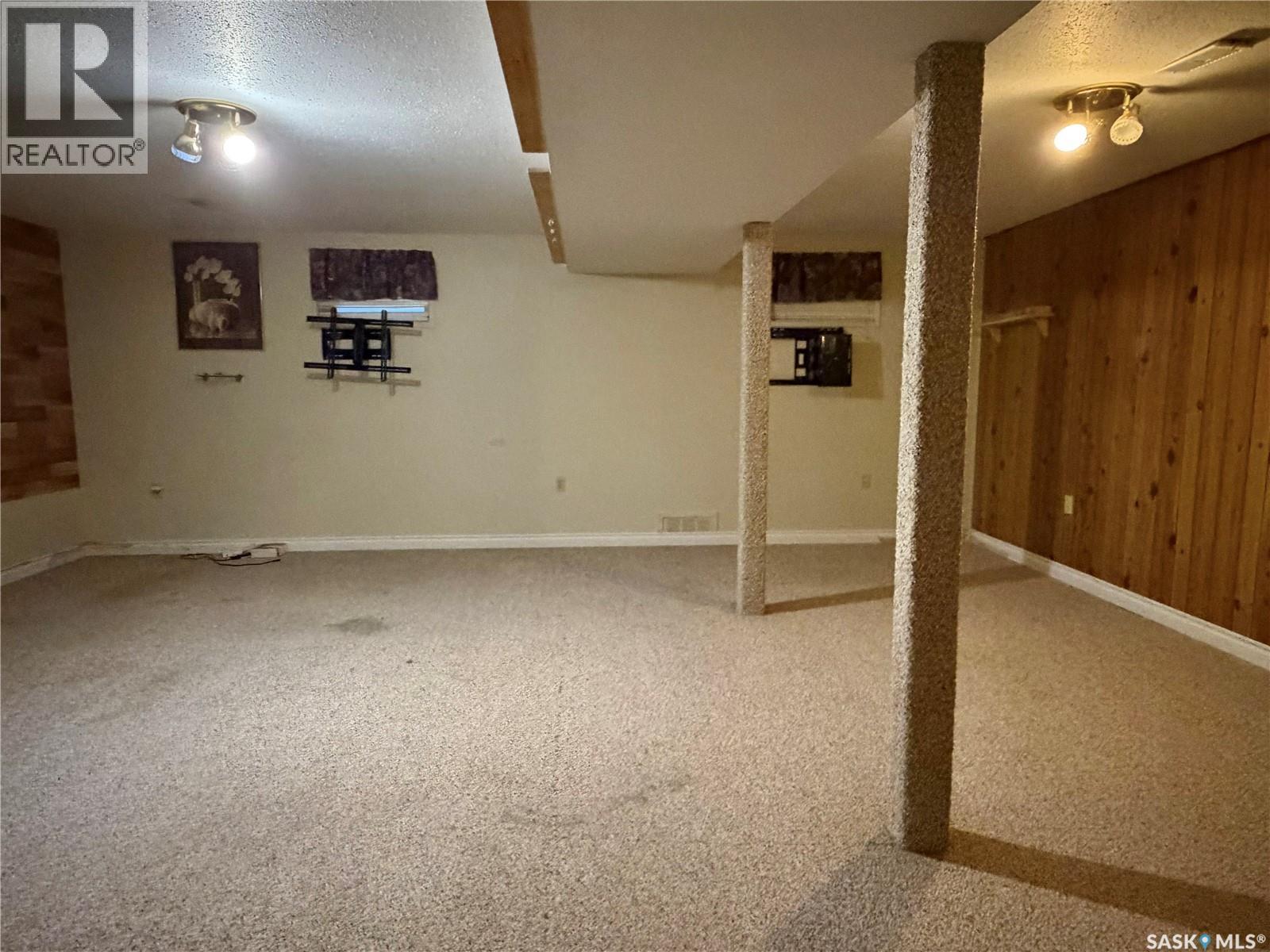 305 Churchill DRIVE, Melfort — photo 18