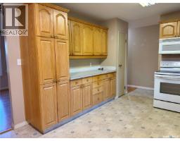 Bedroom - 305 Churchill Drive, Melfort, SK S0E1A0 Photo 8