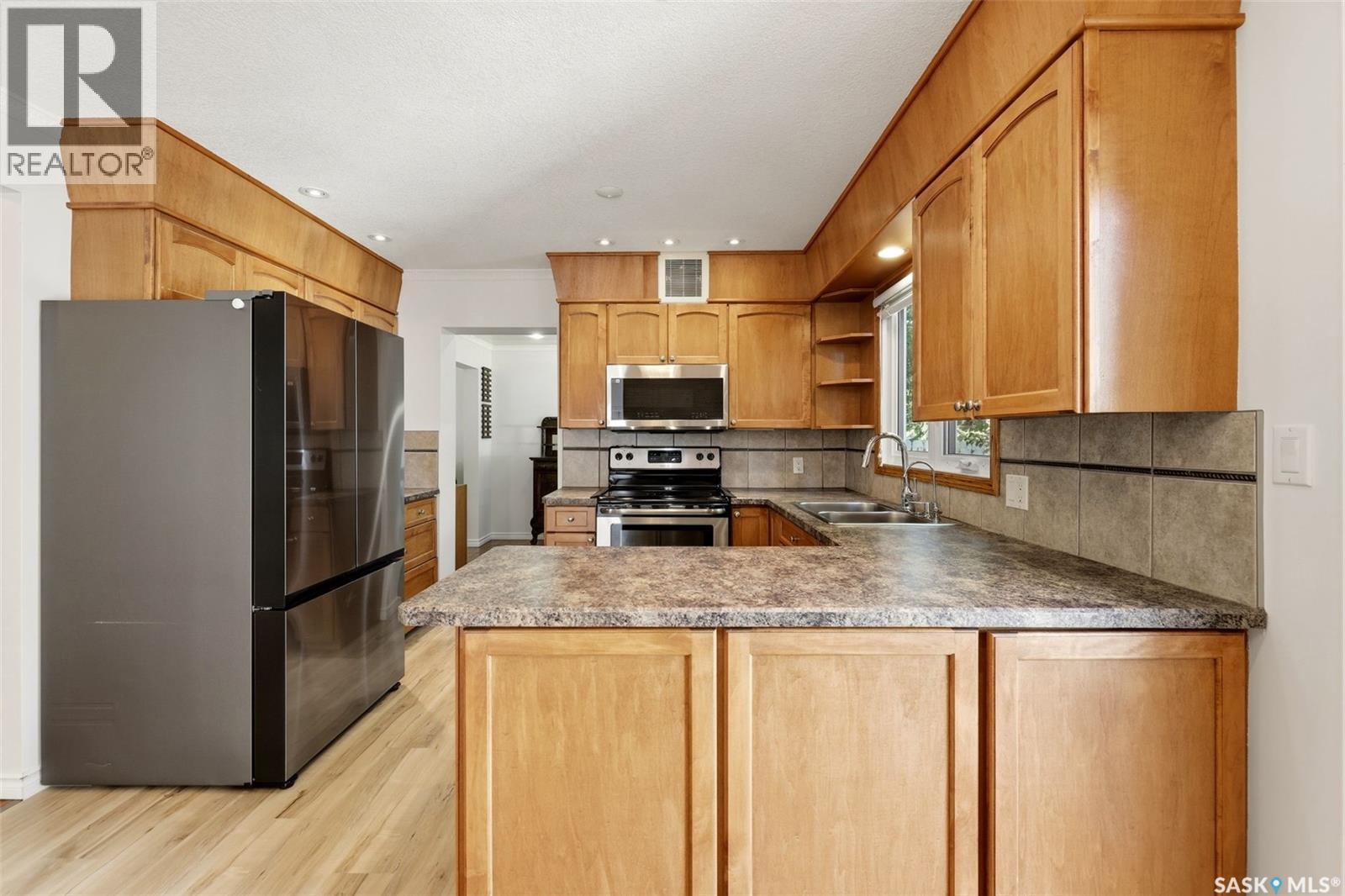 6218 Sherwood DRIVE - 16