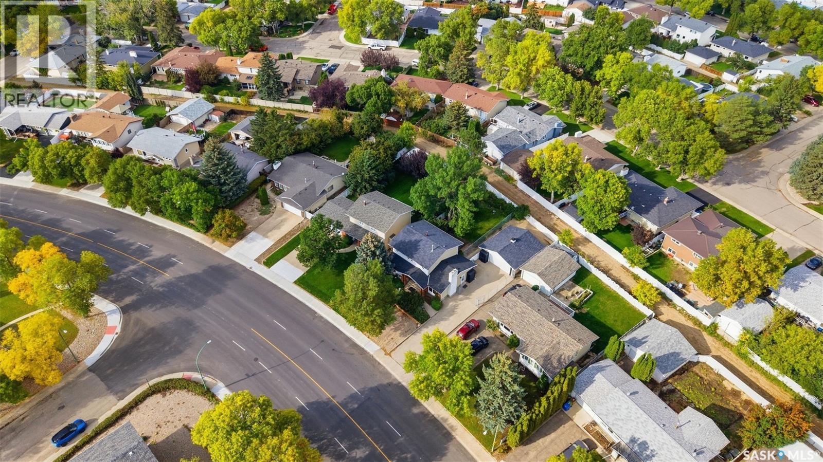 6218 Sherwood DRIVE - 50