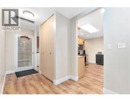 Dining room - 1660 Ufton Court Unit# 209, Kelowna, BC V1Y8G7 Photo 8