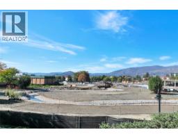 1660 Ufton Court Unit# 209, Kelowna, BC V1Y8G7 Photo 20