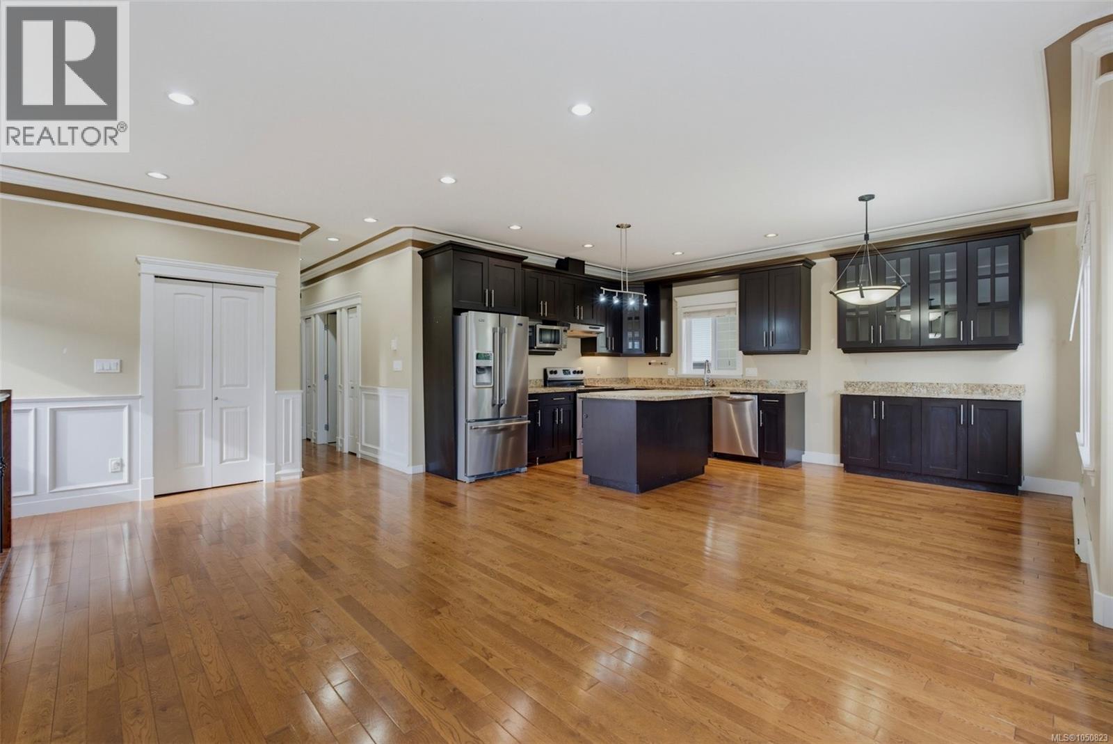 2079 Longspur Dr - 12