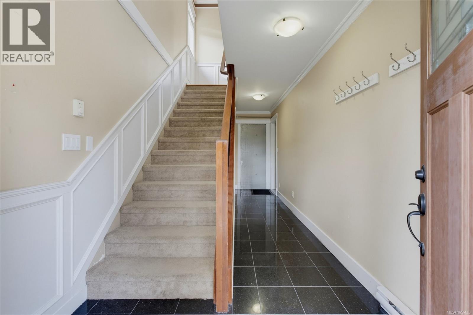 2079 Longspur Dr - 7