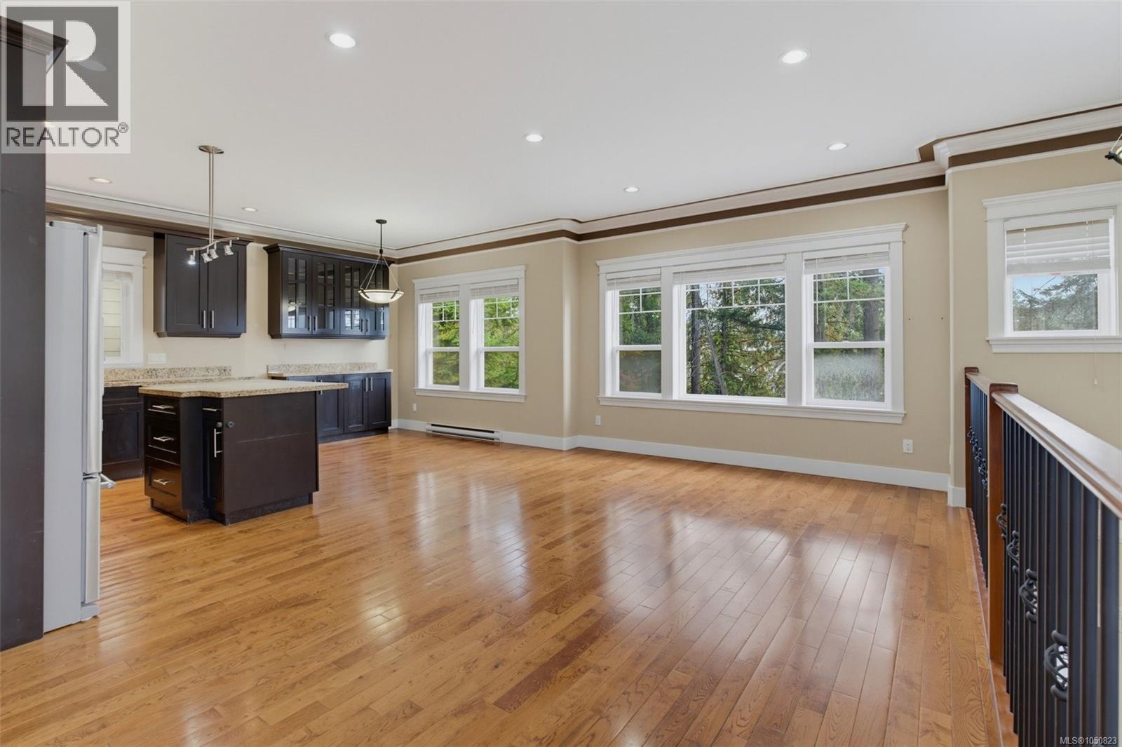 2079 Longspur Dr - 9