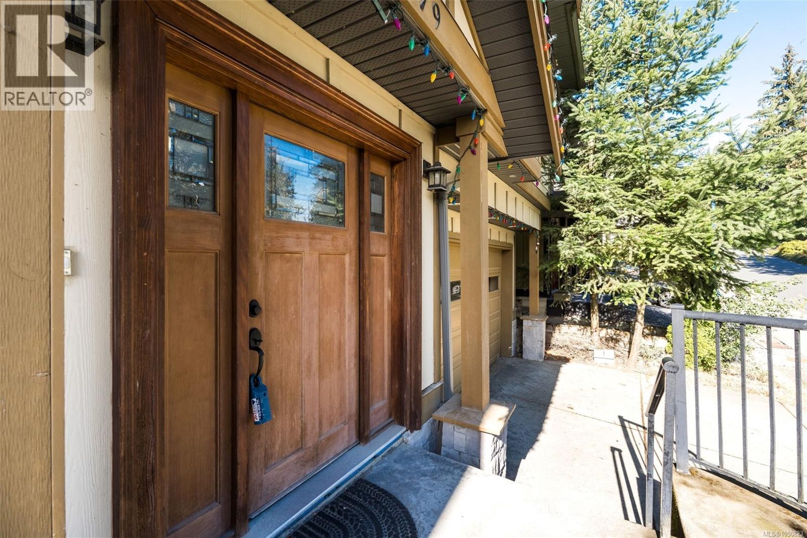 2079 Longspur Dr - 6