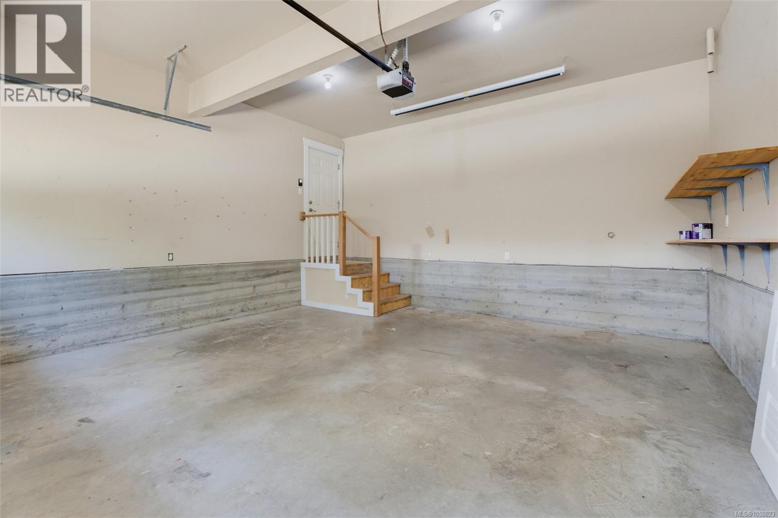 2079 Longspur Dr - 35