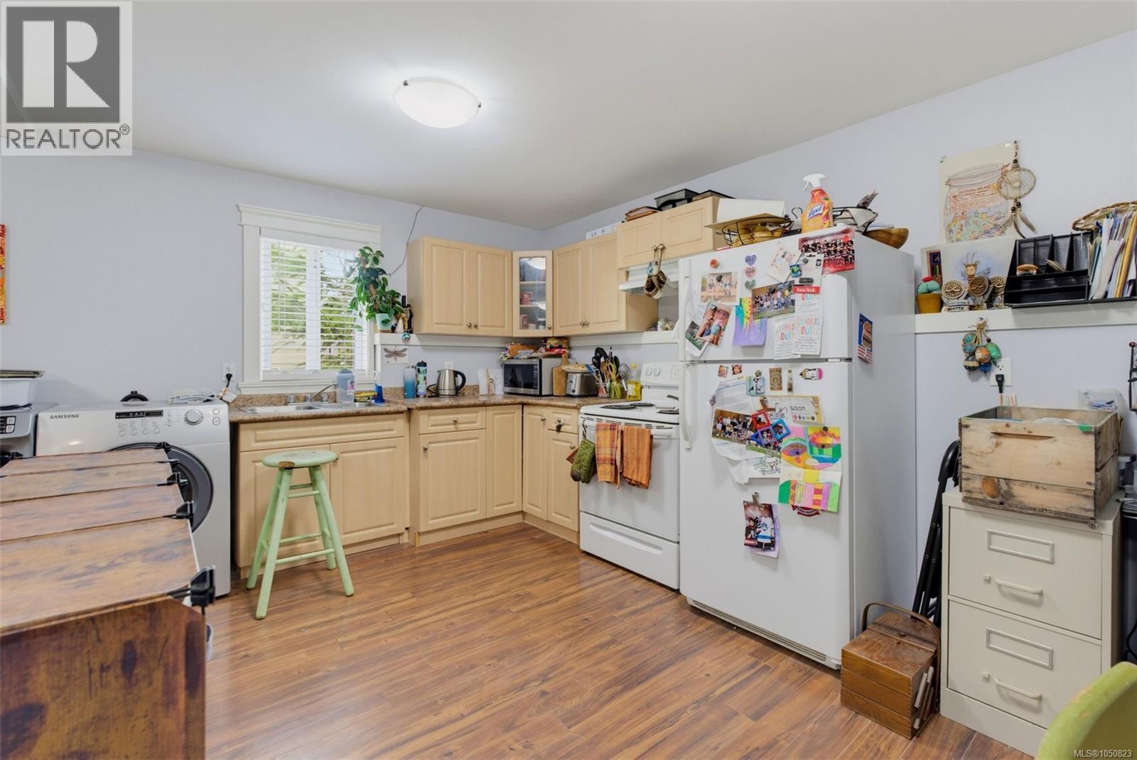 2079 Longspur Dr - 30