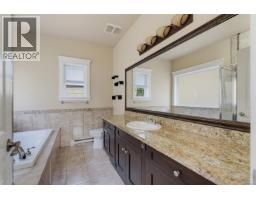 2079 Longspur Dr, Langford, BC V9B6W3 Photo 24