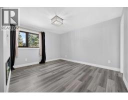 126 Marbrooke Circle NE - photo 8