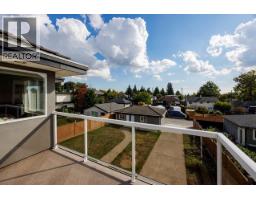 449 E 16th Street, North Vancouver, BC V7L2T4 Photo 26
